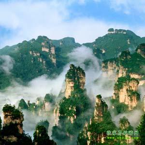 【長(zhǎng)沙往返線路1】張家界、鳳凰古城、天子山、黃龍洞三晚四日游